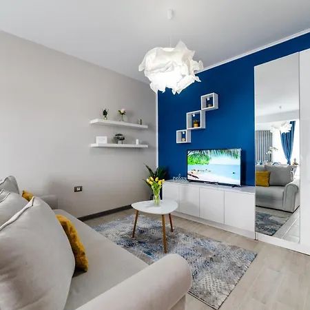 Iriny Spa&pool By Alezzi Apartman *