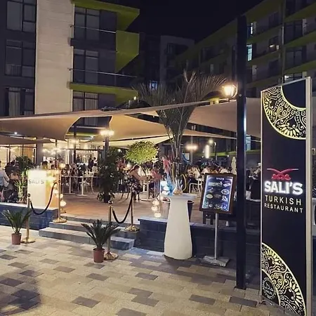 Iriny Spa&pool By Alezzi Apartmán *